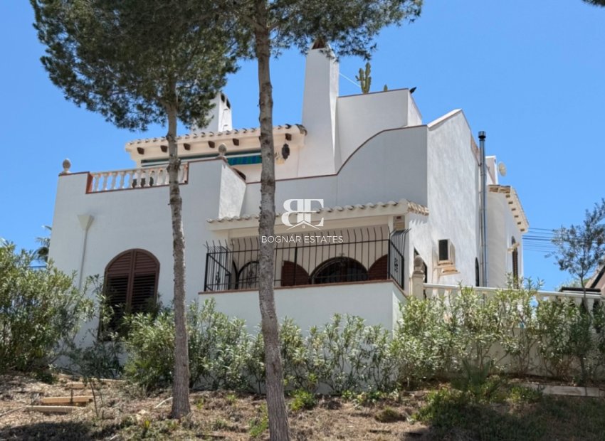 Resale - Villa -
Orihuela - Costa Blanca