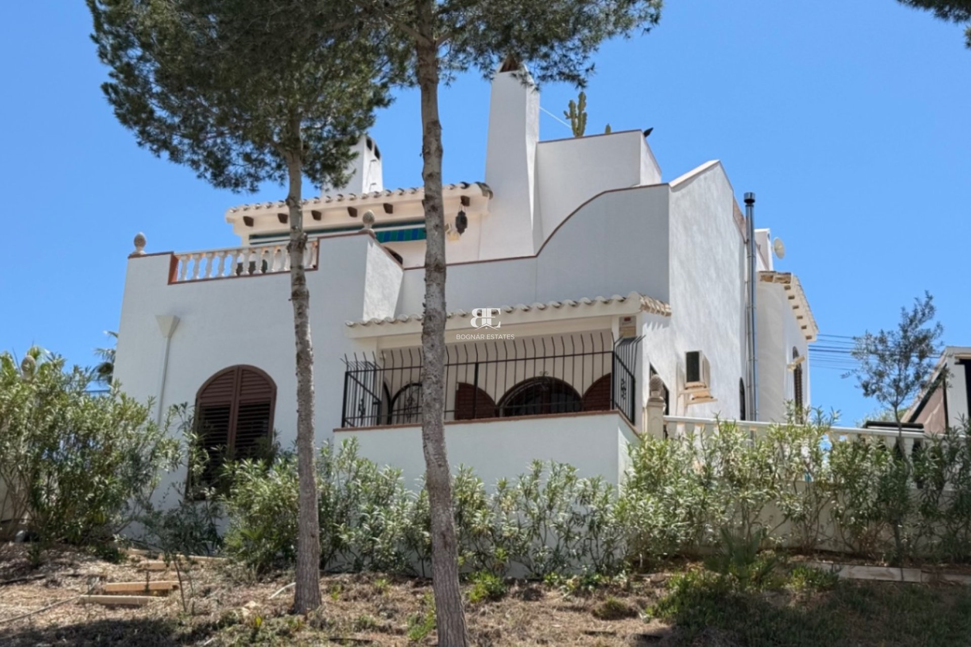 Resale - Villa -
Orihuela - Costa Blanca