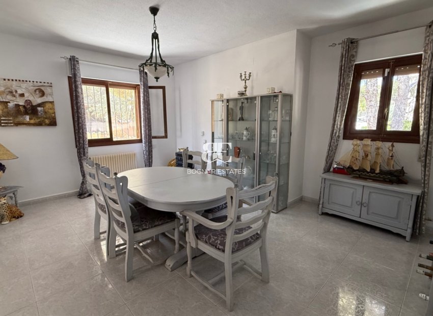 Resale - Villa -
Orihuela - Costa Blanca