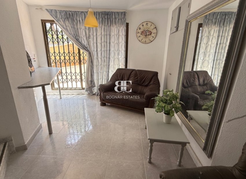 Resale - Villa -
Orihuela - Costa Blanca