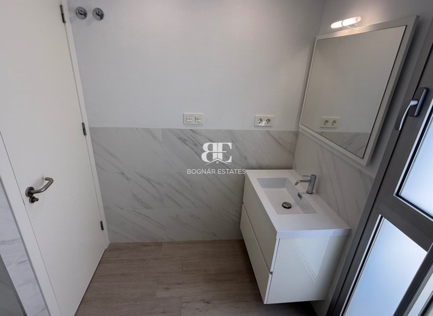 Resale - Villa -
Orihuela - Costa Blanca