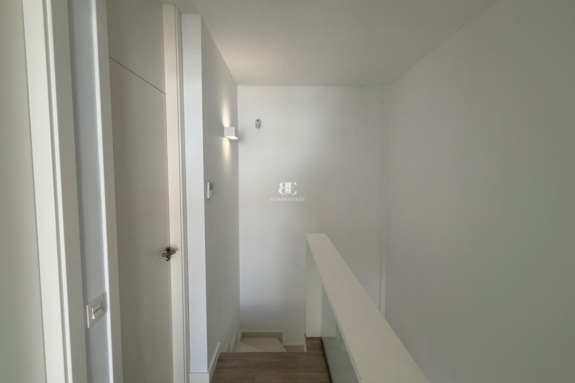 Resale - Villa -
Orihuela - Costa Blanca