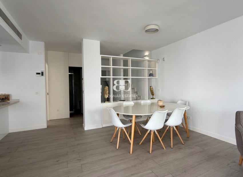 Resale - Villa -
Orihuela - Costa Blanca