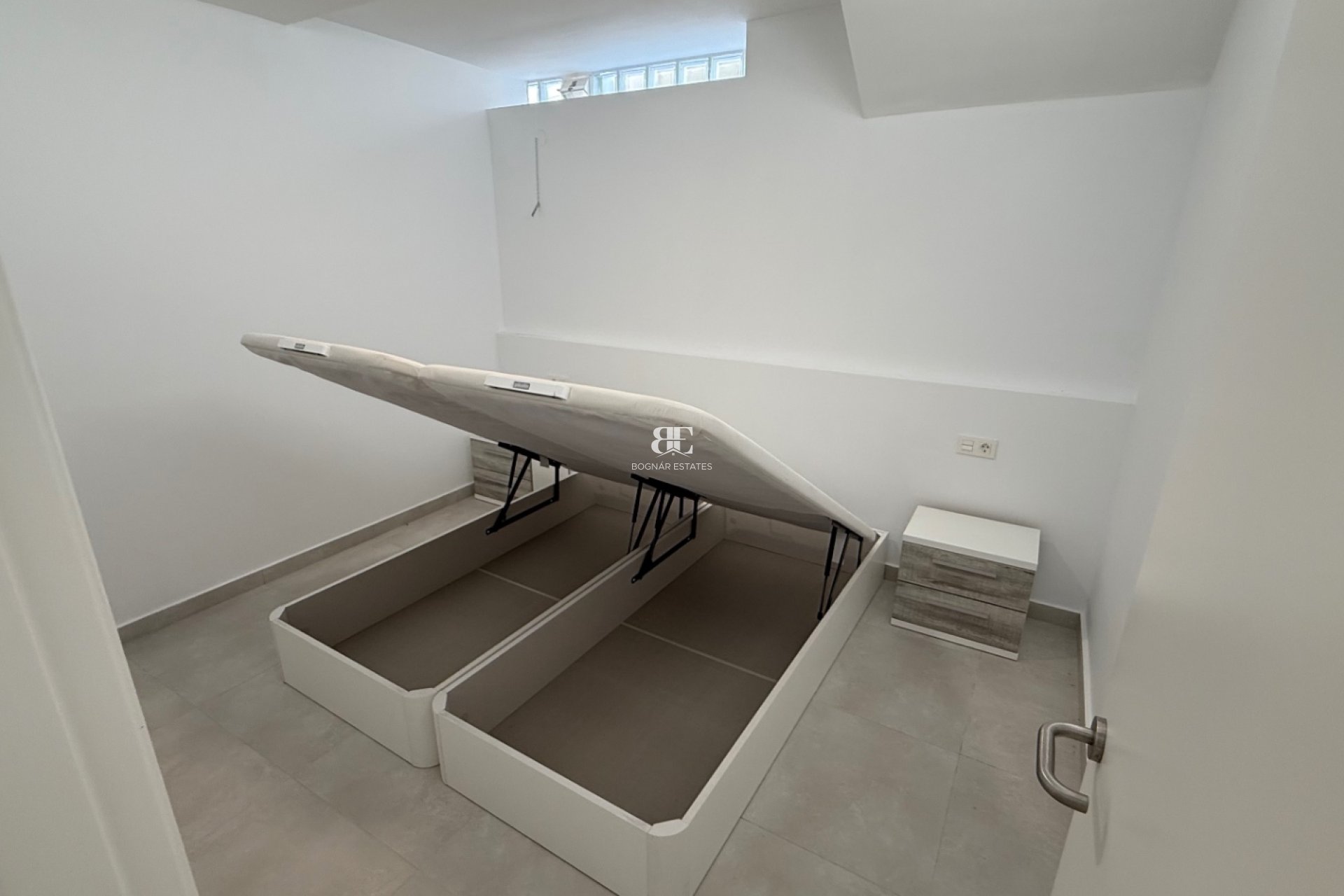 Resale - Villa -
Orihuela - Costa Blanca