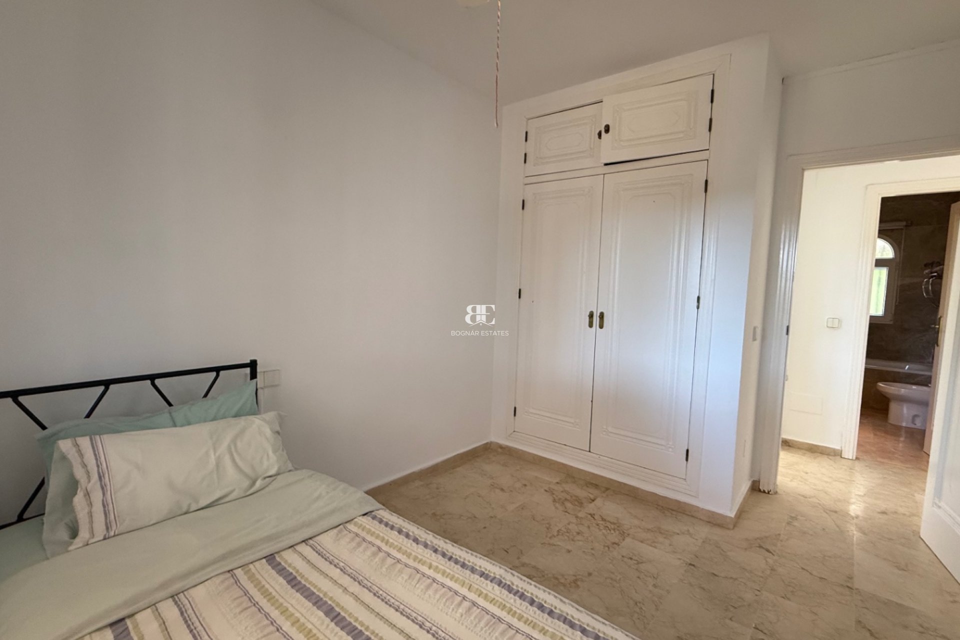 Resale - Villa -
Orihuela - Costa Blanca