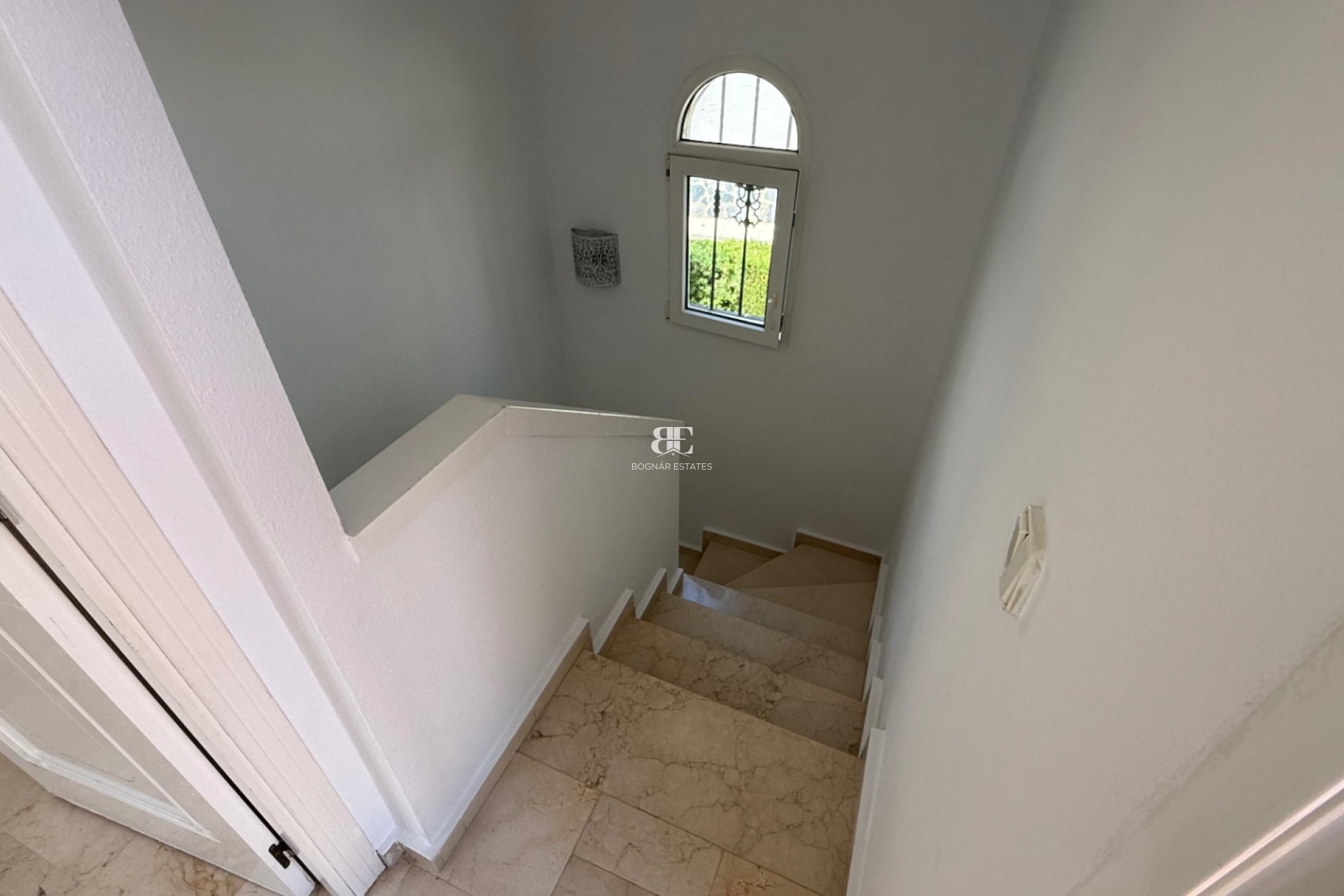 Resale - Villa -
Orihuela - Costa Blanca