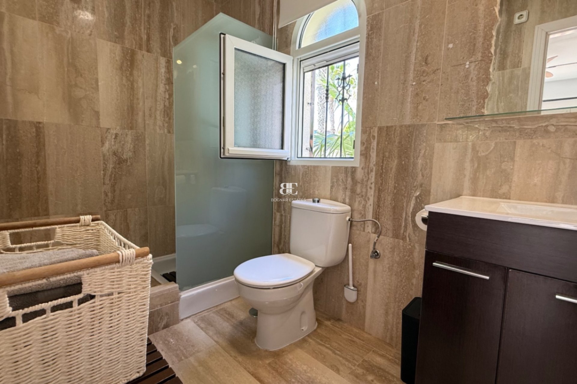 Resale - Villa -
Orihuela - Costa Blanca