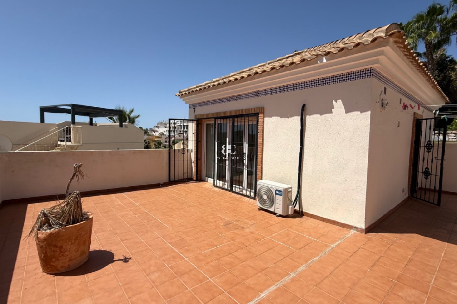 Resale - Villa -
Orihuela - Costa Blanca