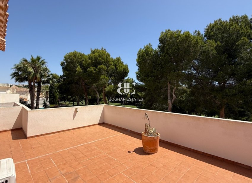 Resale - Villa -
Orihuela - Costa Blanca