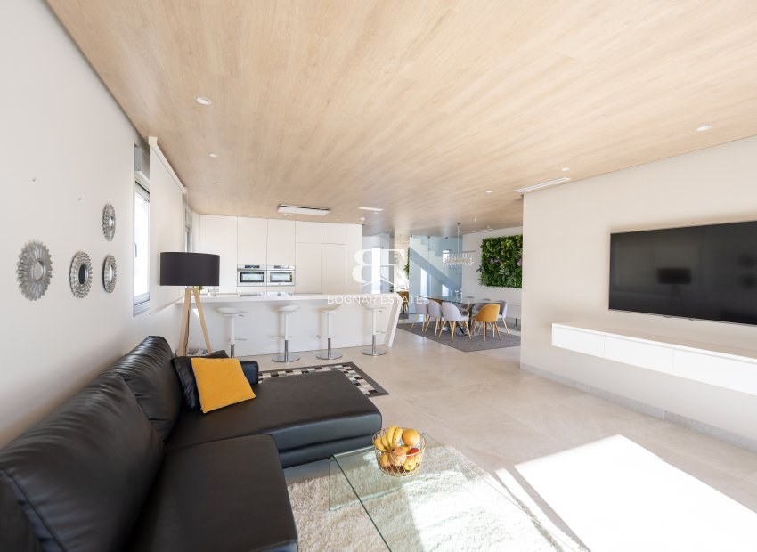 Resale - Villa -
Orihuela Costa - Cabo Roig