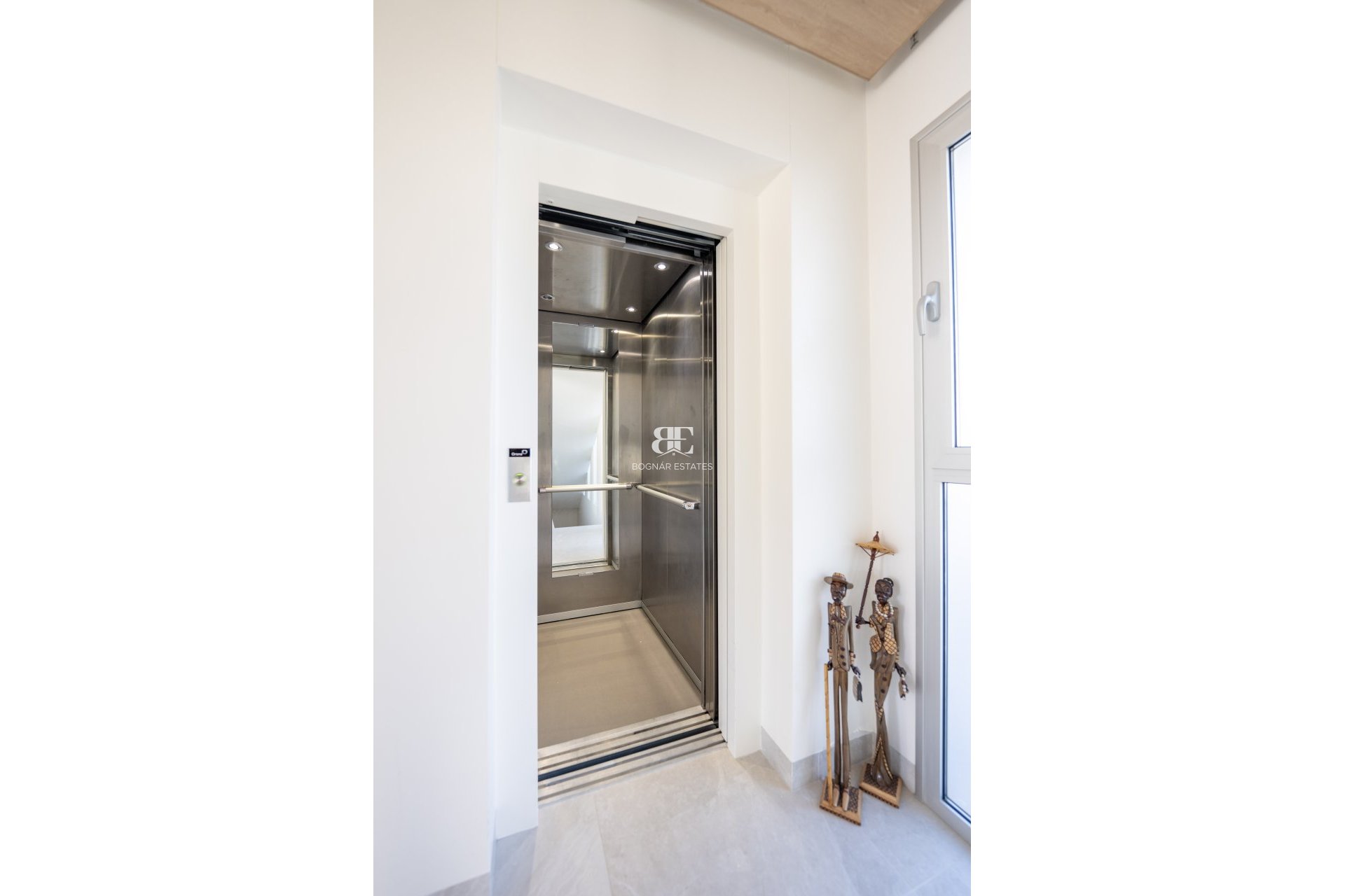 Resale - Villa -
Orihuela Costa - Cabo Roig