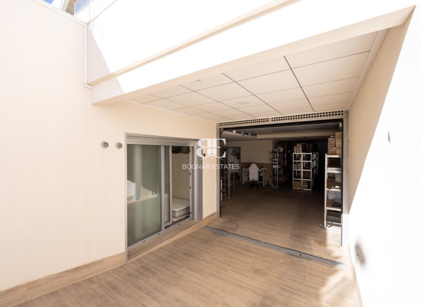 Resale - Villa -
Orihuela Costa - Cabo Roig