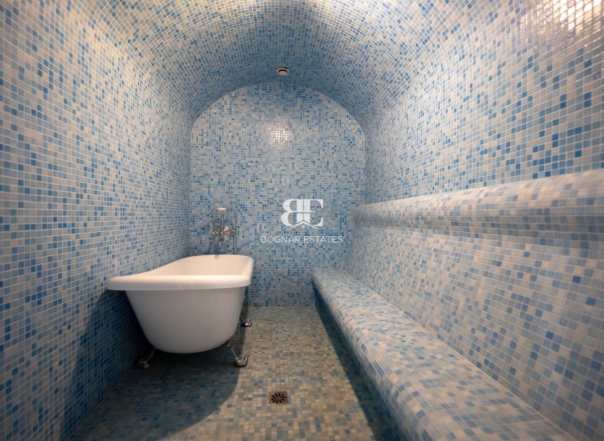 Resale - Villa -
Orihuela Costa - Cabo Roig