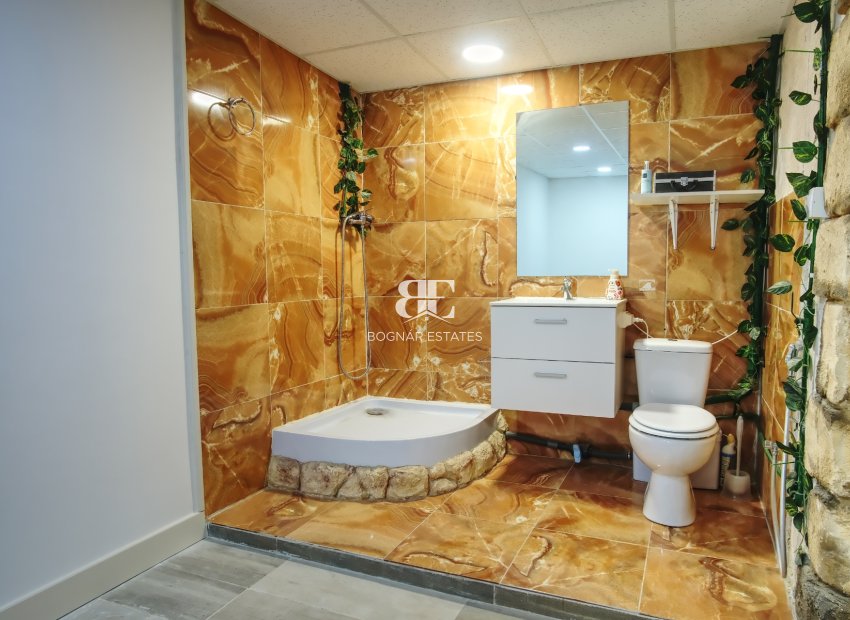 Resale - Villa -
Orihuela Costa - Costa Blanca