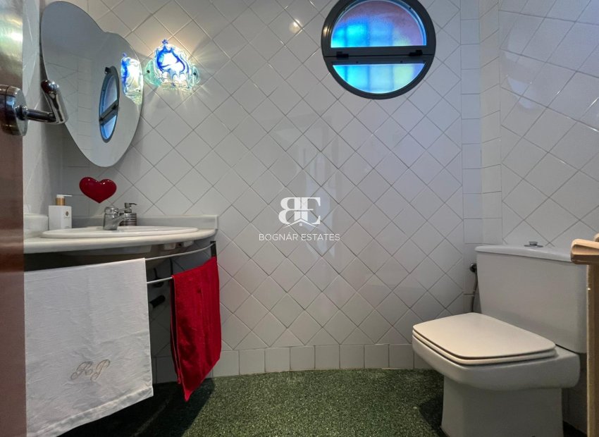 Resale - Villa -
Orihuela Costa - Dehesa de campoamor