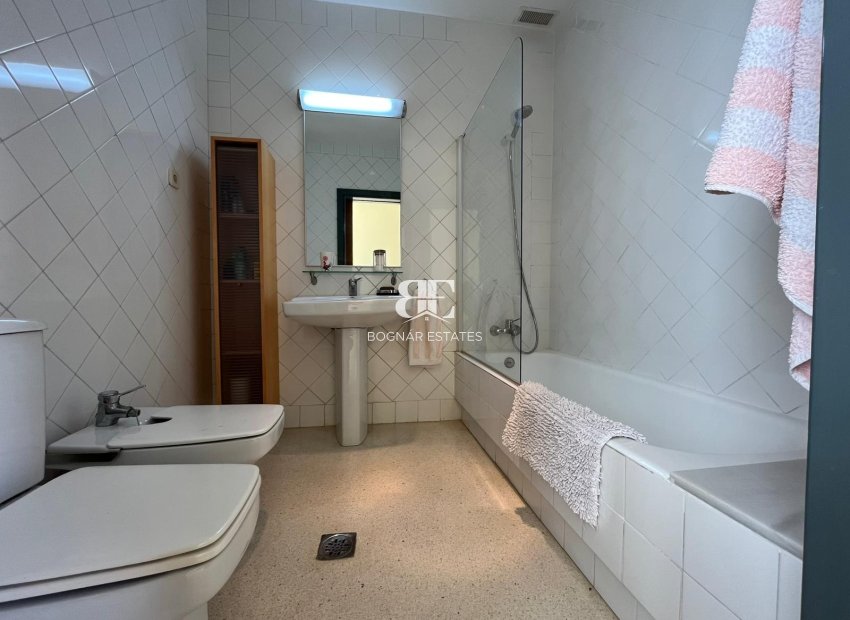 Resale - Villa -
Orihuela Costa - Dehesa de campoamor