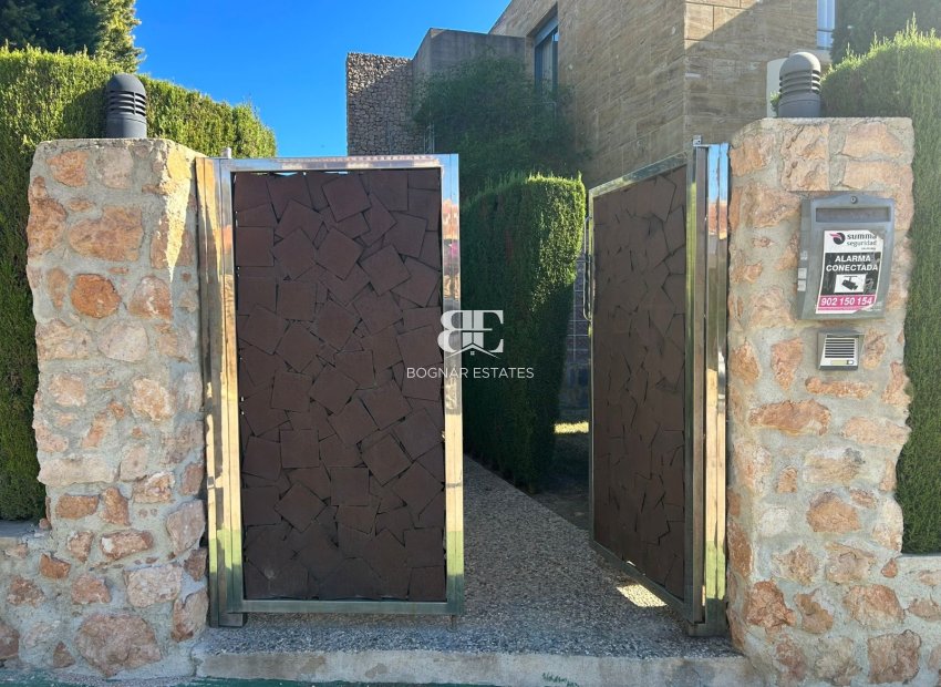 Resale - Villa -
Orihuela Costa - Dehesa de campoamor