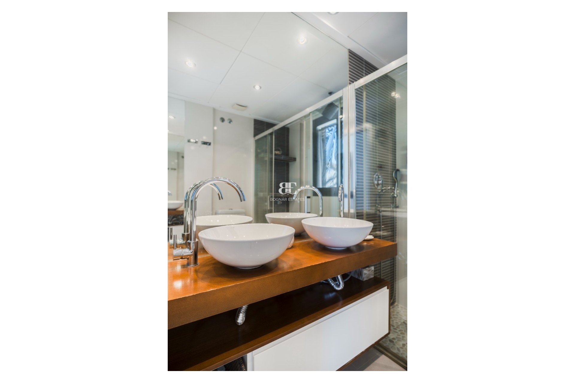 Resale - Villa -
Orihuela Costa - La Zenia