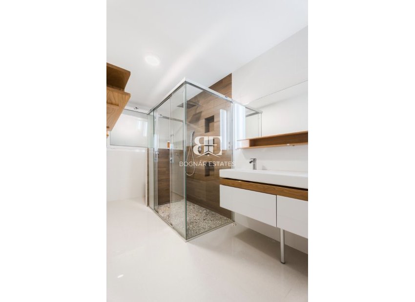 Resale - Villa -
Orihuela Costa - La Zenia