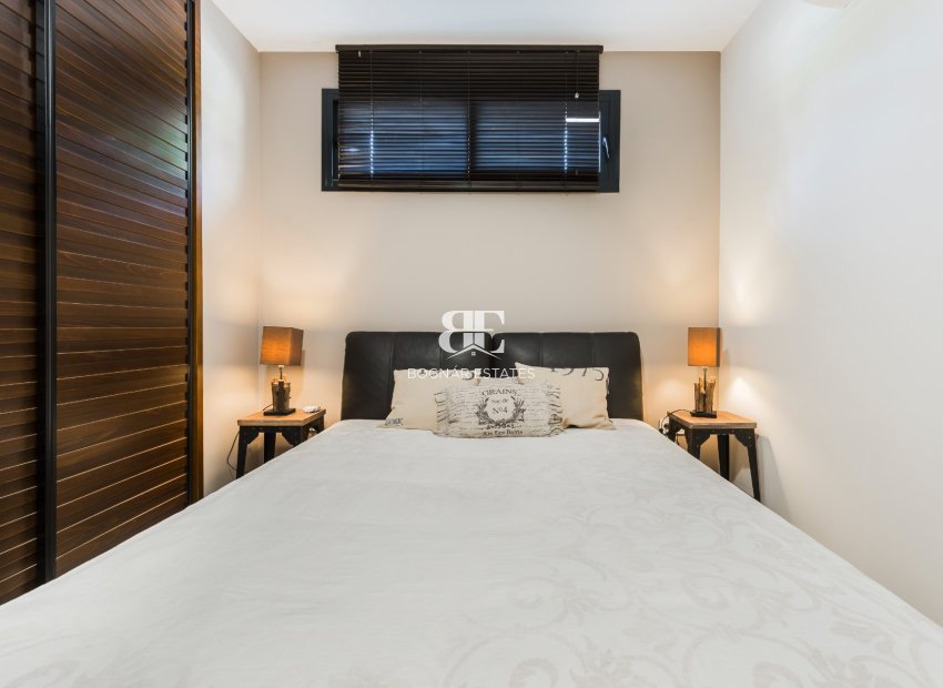 Resale - Villa -
Orihuela Costa - La Zenia
