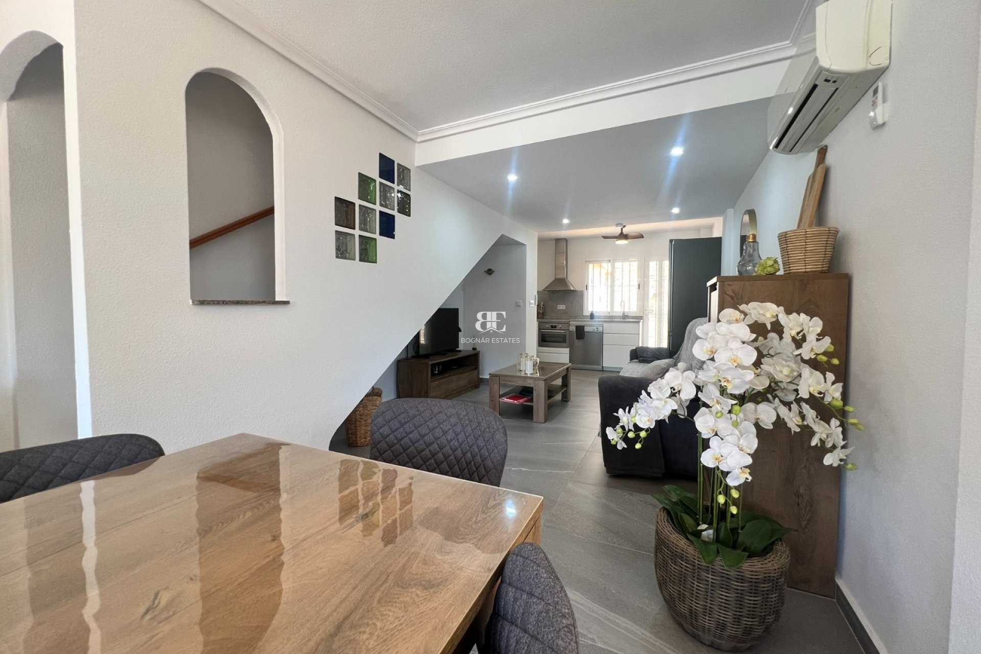 Resale - Villa -
Orihuela Costa - La Zenia