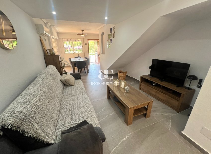 Resale - Villa -
Orihuela Costa - La Zenia
