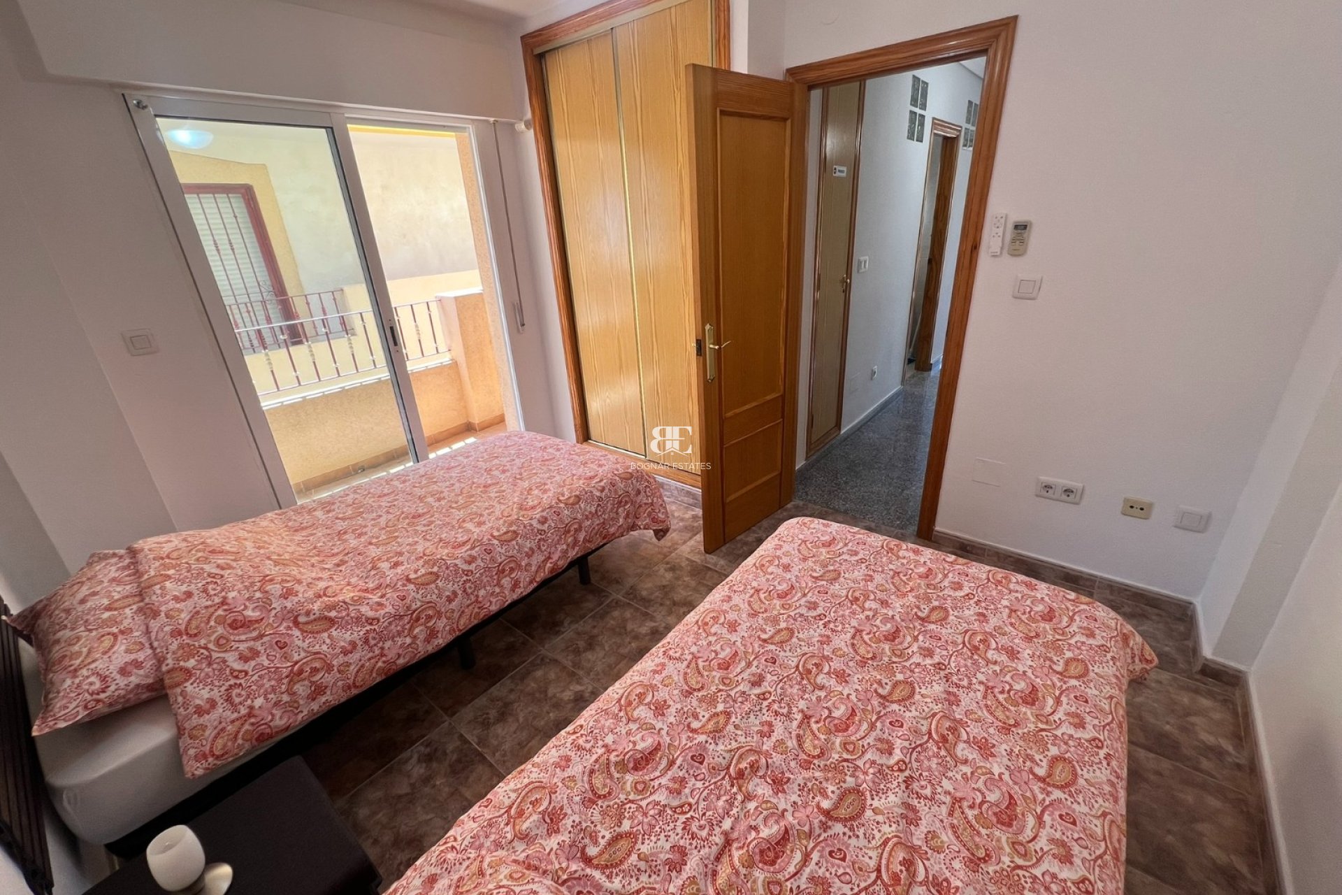 Resale - Villa -
Orihuela Costa - La Zenia