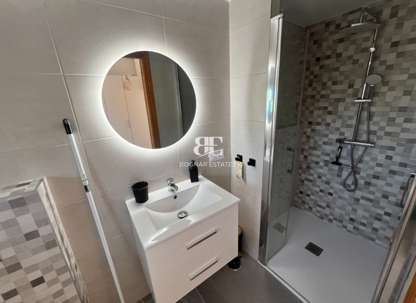 Resale - Villa -
Orihuela Costa - La Zenia