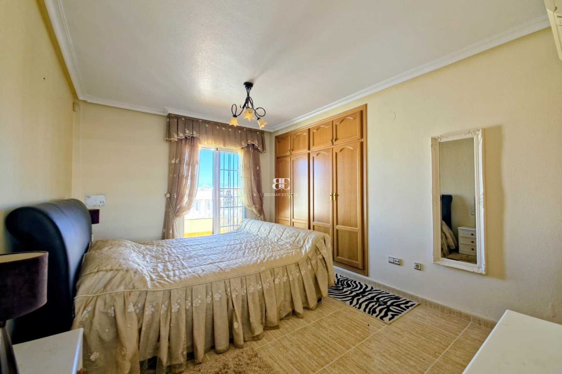 Resale - Villa -
Orihuela Costa - Las Filipinas