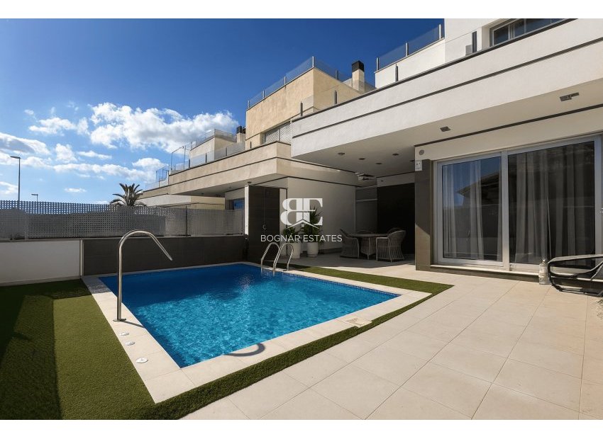 Resale - Villa -
Orihuela Costa - Lomas De Cabo Roig