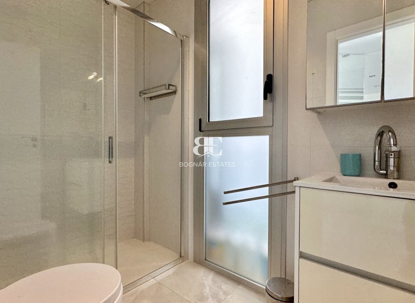 Resale - Villa -
Orihuela Costa - Lomas De Cabo Roig