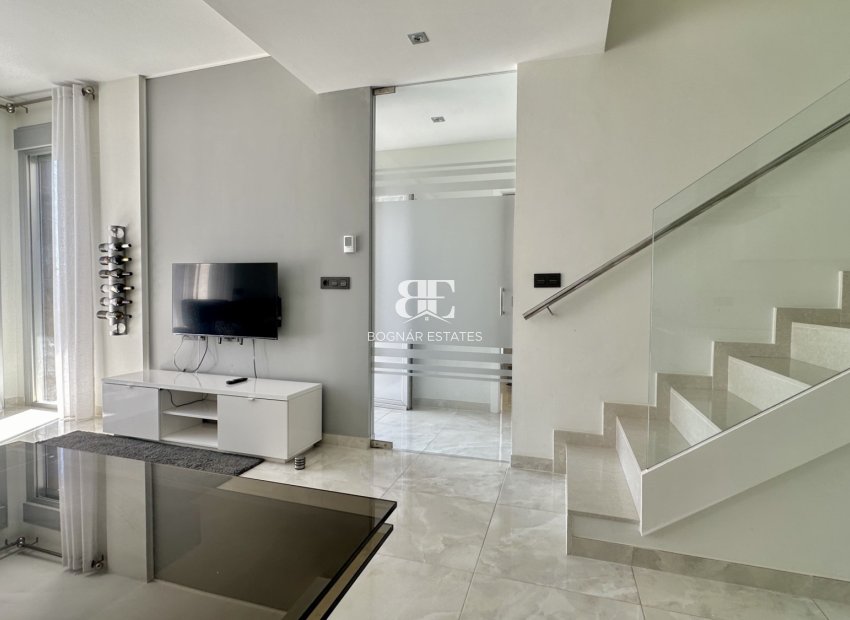 Resale - Villa -
Orihuela Costa - Lomas De Cabo Roig