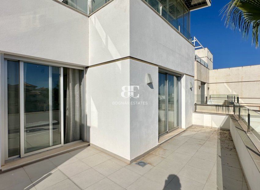 Resale - Villa -
Orihuela Costa - Lomas De Cabo Roig