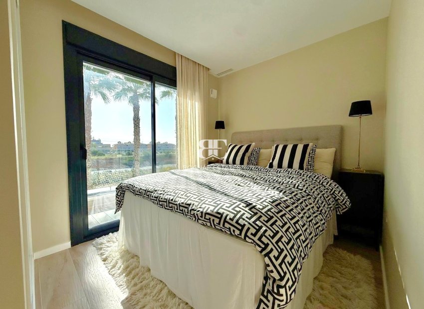 Resale - Villa -
Orihuela Costa - Lomas De Cabo Roig