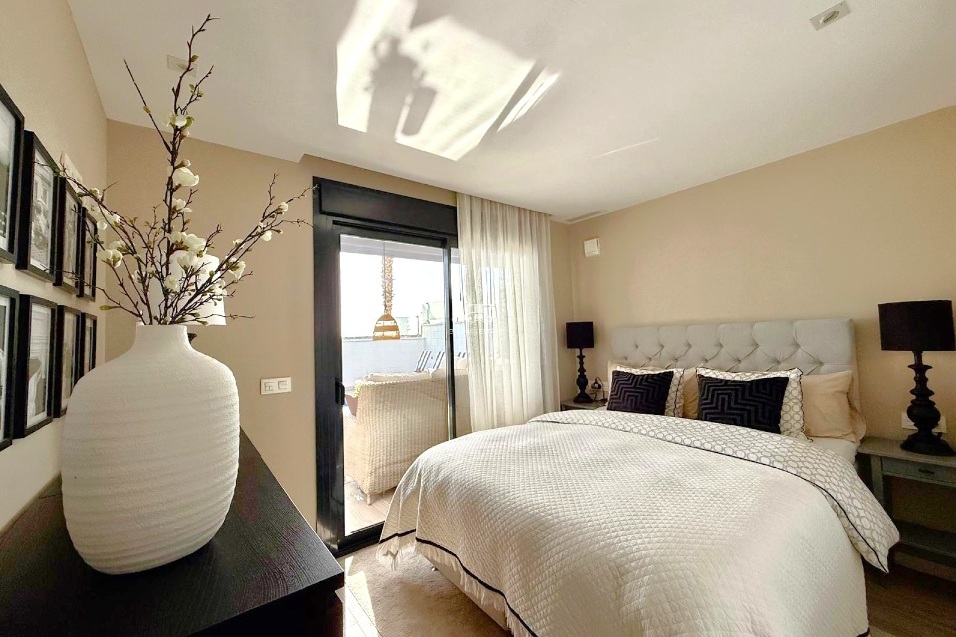 Resale - Villa -
Orihuela Costa - Lomas De Cabo Roig