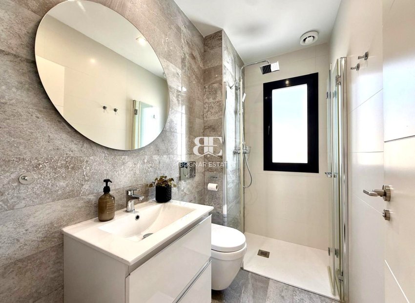 Resale - Villa -
Orihuela Costa - Lomas De Cabo Roig