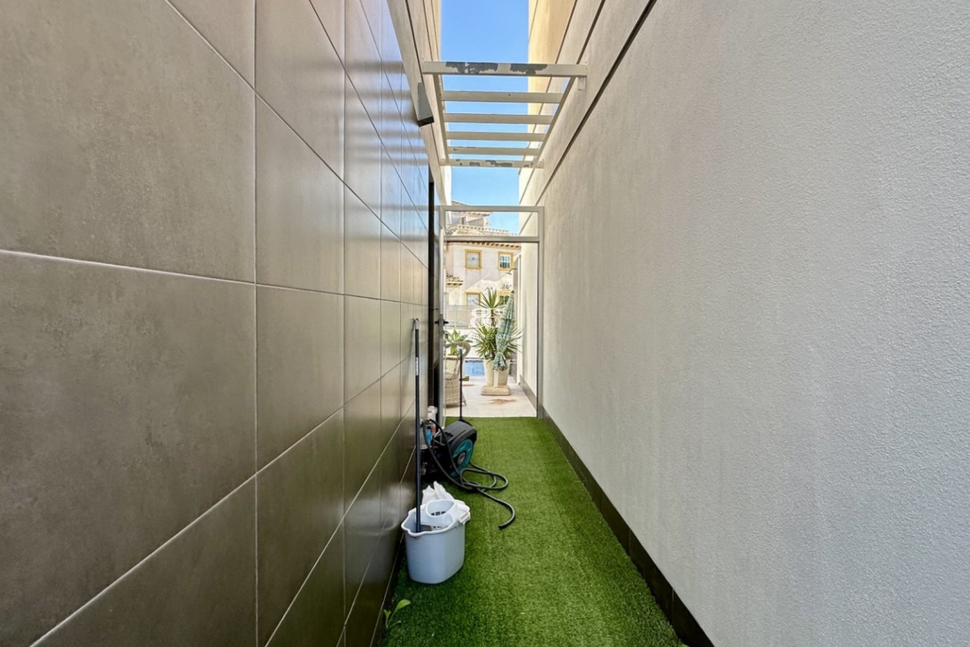 Resale - Villa -
Orihuela Costa - Lomas De Cabo Roig