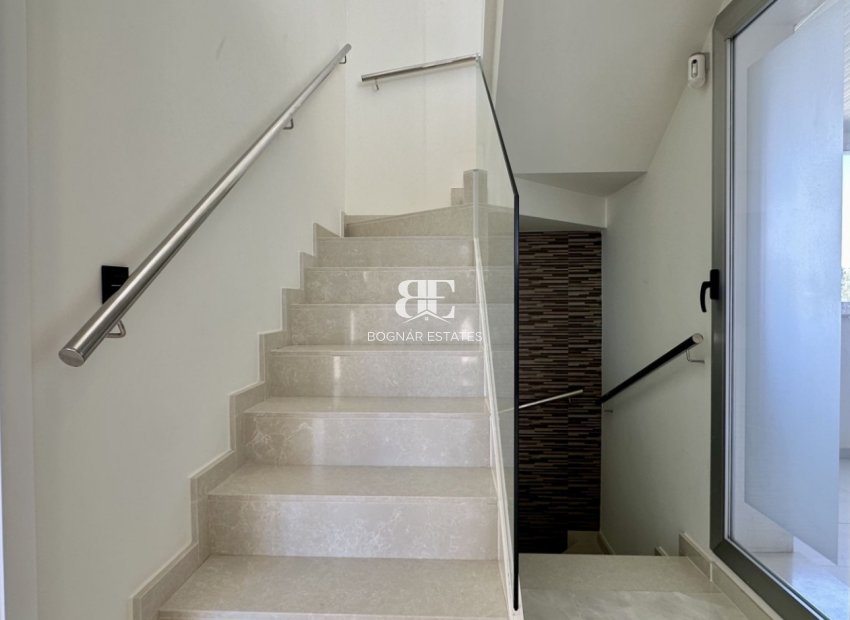 Resale - Villa -
Orihuela Costa - Lomas De Cabo Roig