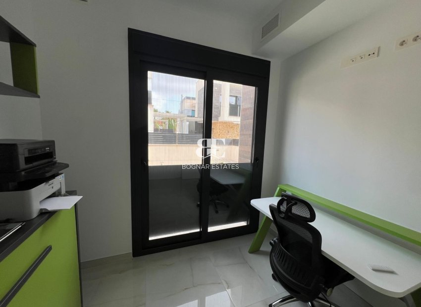 Resale - Villa -
Orihuela Costa - Lomas De Cabo Roig