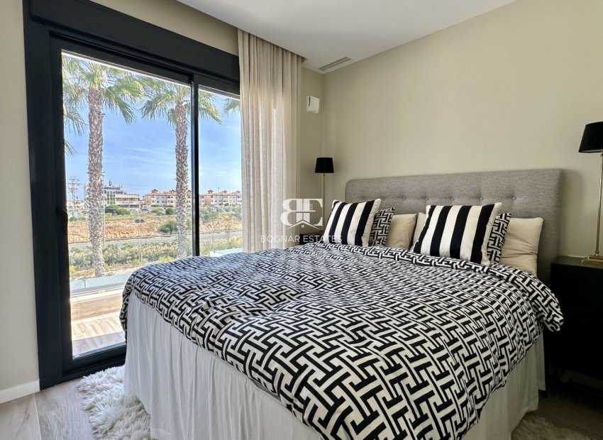 Resale - Villa -
Orihuela Costa - Lomas De Cabo Roig