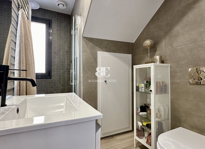 Resale - Villa -
Orihuela Costa - Lomas De Cabo Roig