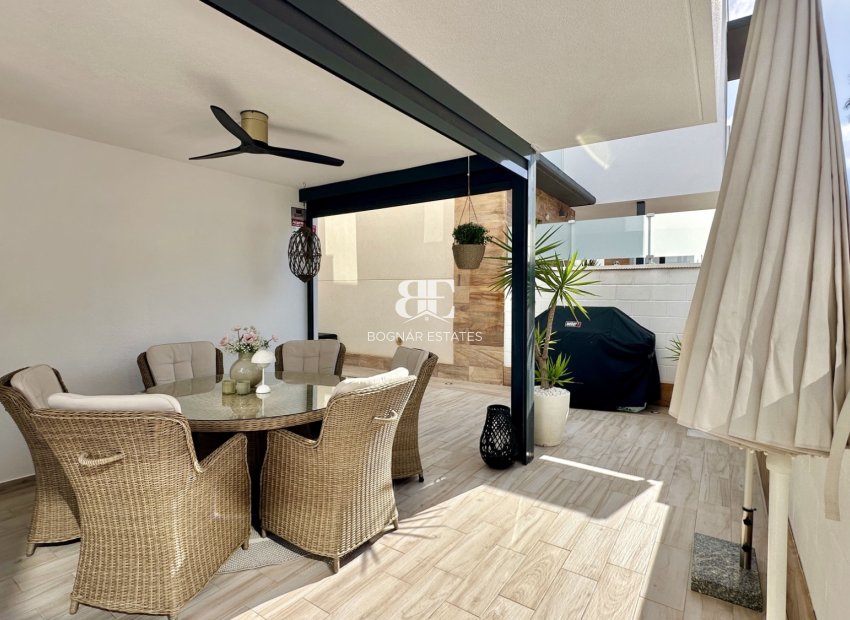 Resale - Villa -
Orihuela Costa - Lomas De Cabo Roig