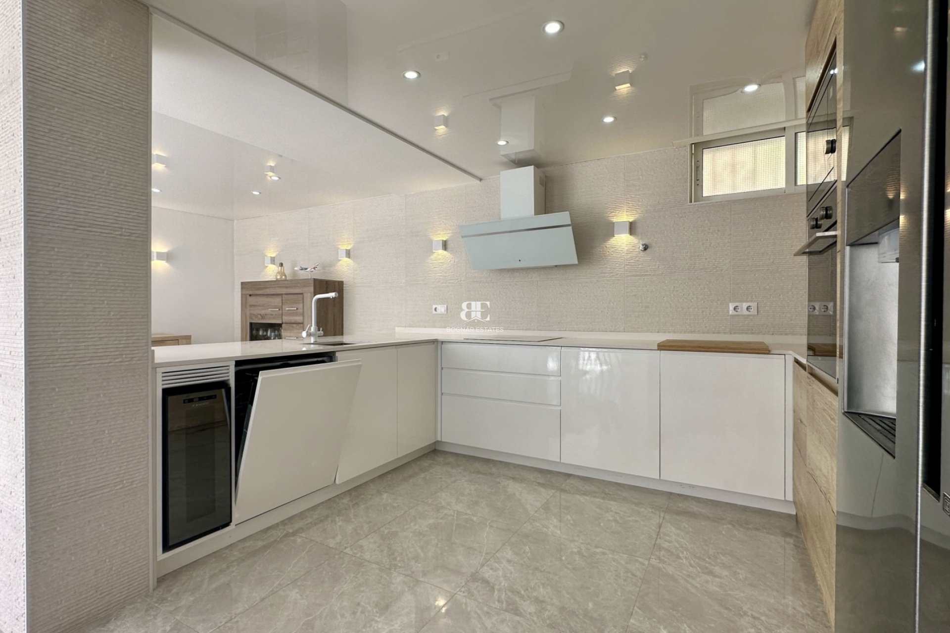 Resale - Villa -
Orihuela Costa - Los Altos