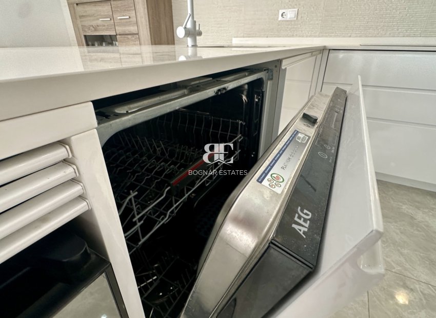 Resale - Villa -
Orihuela Costa - Los Altos