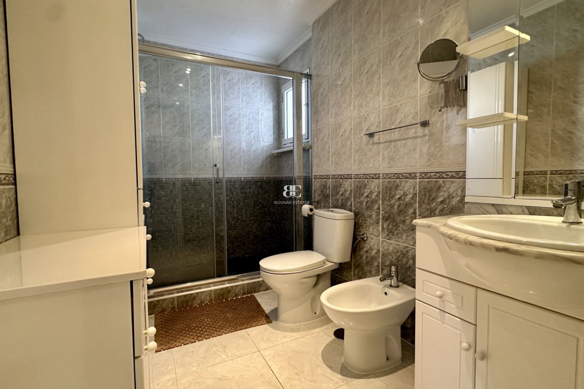 Resale - Villa -
Orihuela Costa - Los Altos