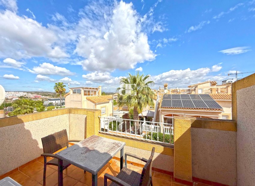 Resale - Villa -
Orihuela Costa - Los Altos