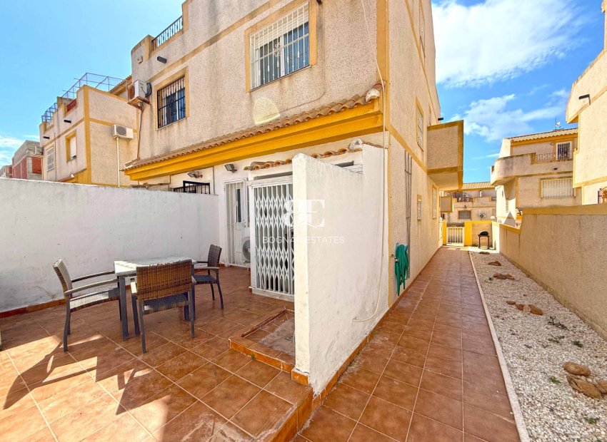 Resale - Villa -
Orihuela Costa - Los Altos