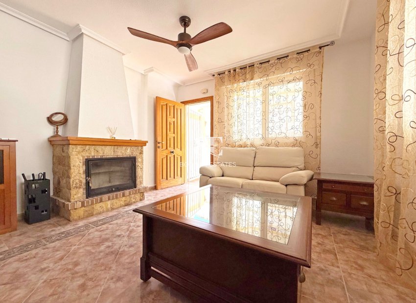 Resale - Villa -
Orihuela Costa - Los Altos