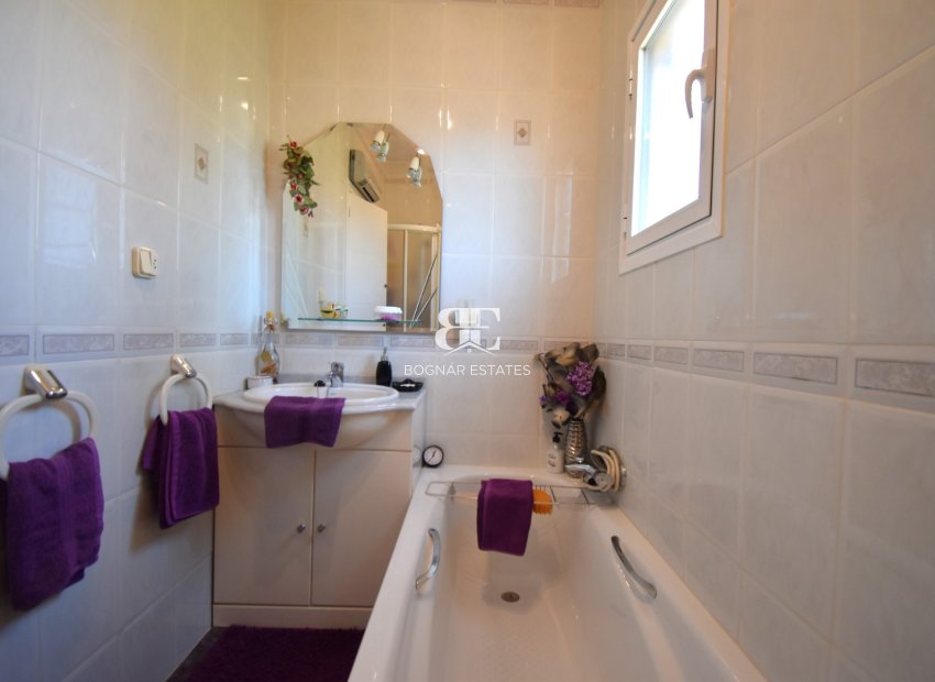 Resale - Villa -
Orihuela Costa - Los Balcones