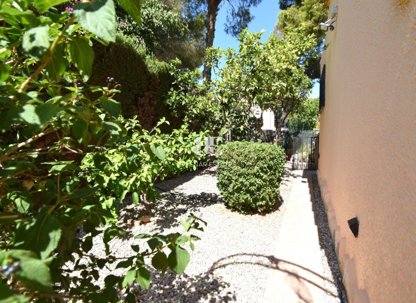 Resale - Villa -
Orihuela Costa - Los Balcones